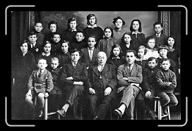 E-P-01 * 1910 x 1227 * (852KB)