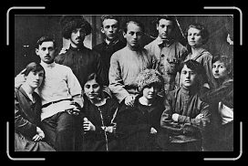 E-P-9 * 1952 x 1224 * (645KB)