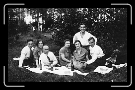 E-P-1 * 1395 x 877 * (416KB)