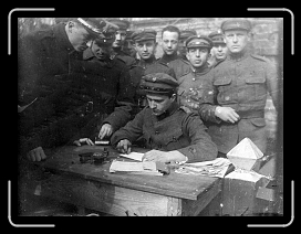 E-P-11 * 1358 x 1022 * (346KB)