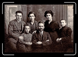 E-P-2 * 2005 x 1407 * (1.29MB)