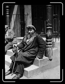 E-P-2 * 667 x 896 * (183KB)