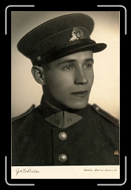 Y16 * 939 x 1440 * (888KB)